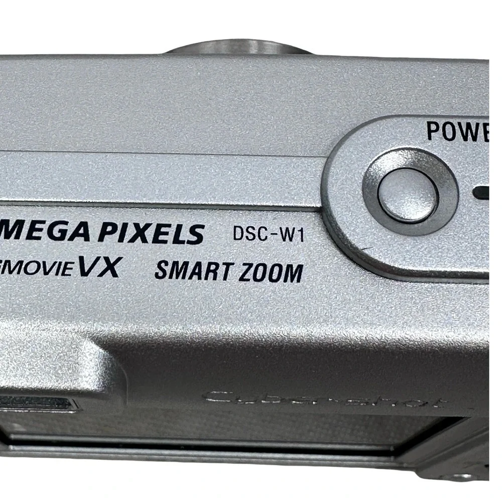 Sony Cyber-shot DSC-W1 Silver 5.1MP‎ Digital Camera Carl Zeiss FOR PARTS REPAIR